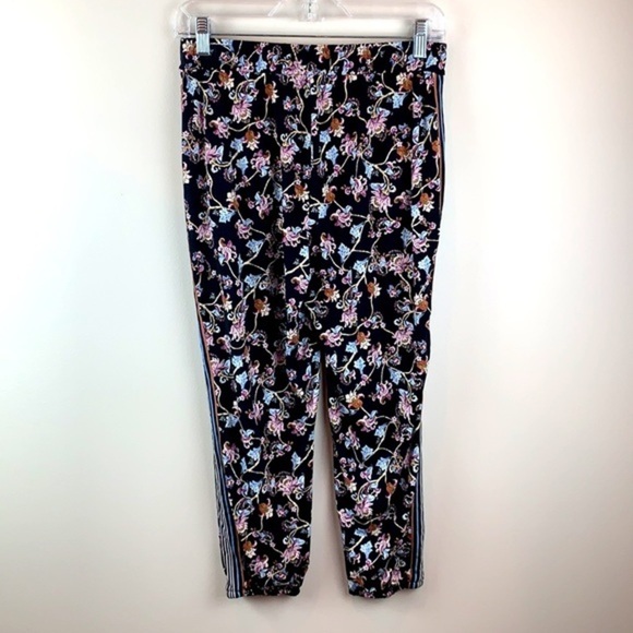 White House Black Market Floral Joggers - Picture 6 of 8